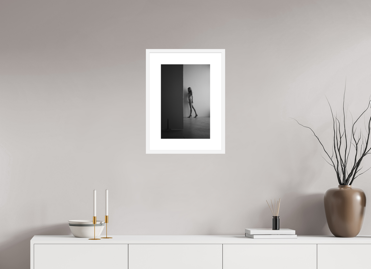 30 x 45 cm, White Unseen