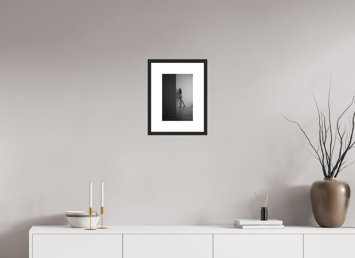 20 x 30 cm, Black Unseen