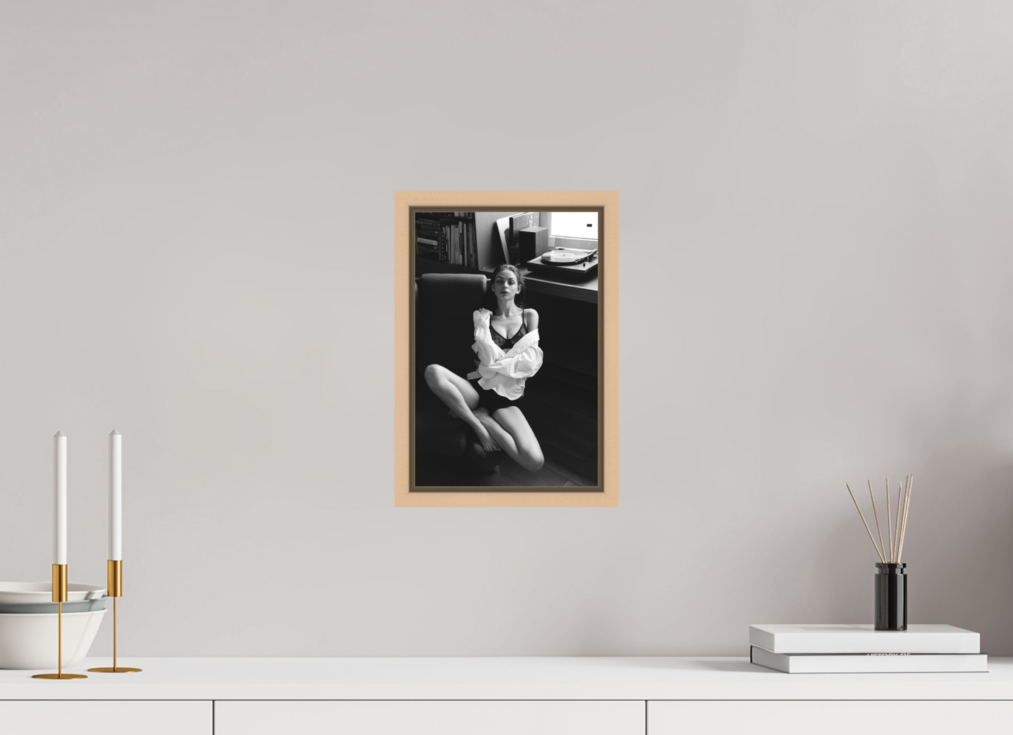 20 x 30 cm, Natural Maple Floater Frame Record Corner