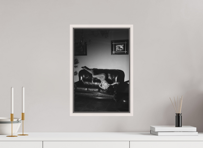 30 x 45 cm, Maple White Floater Frame Domestic Theatre