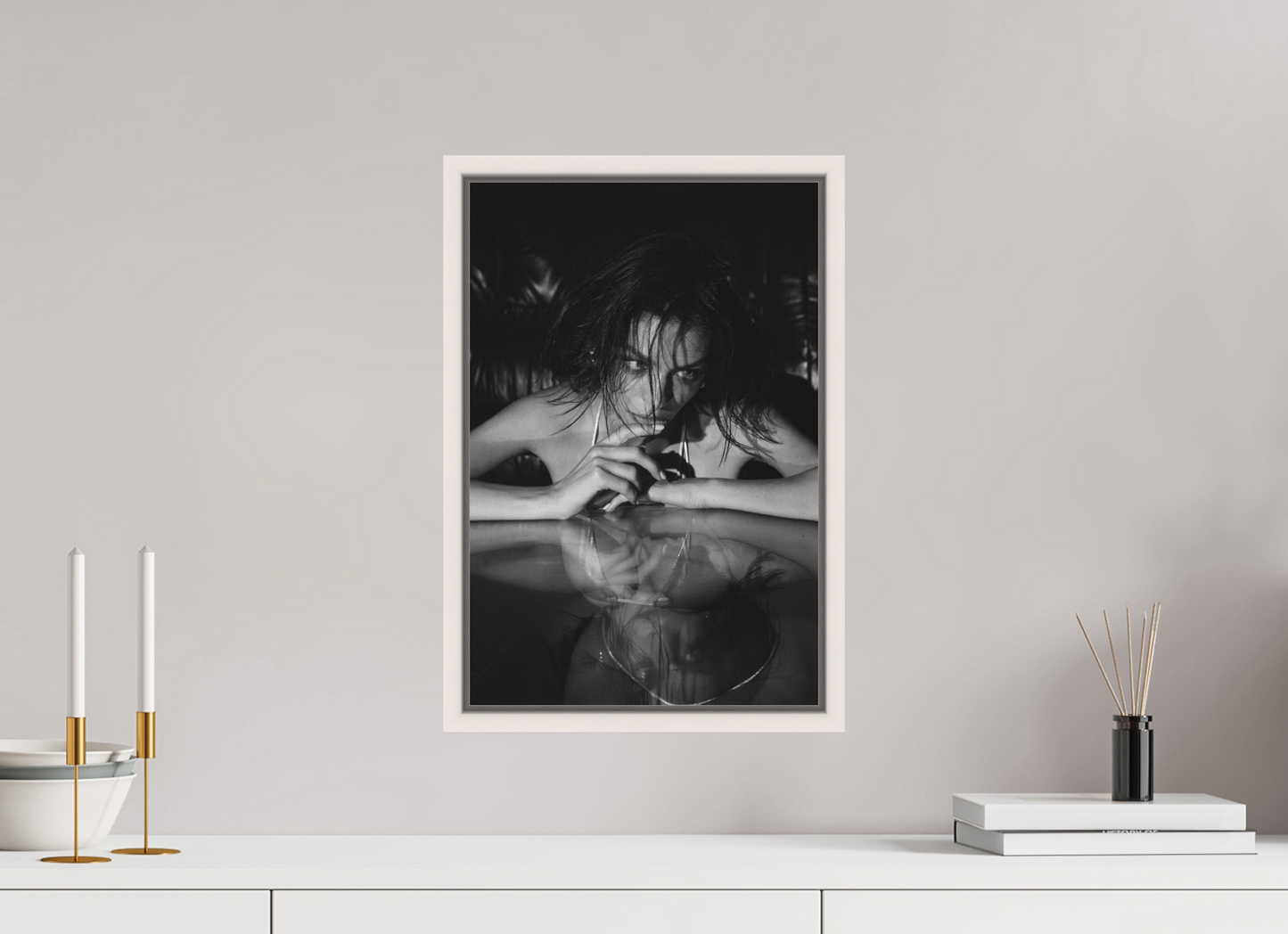 30 x 45 cm, Maple White Floater Frame Inversion