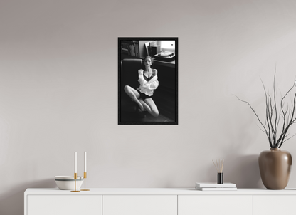 40 x 60 cm, Black Oak Floater Frame Record Corner