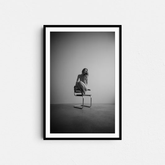 Minimal Poise