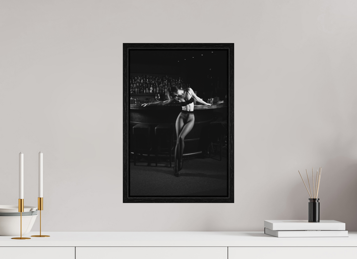 30 x 45 cm, Black Oak Floater Frame Counterpoint