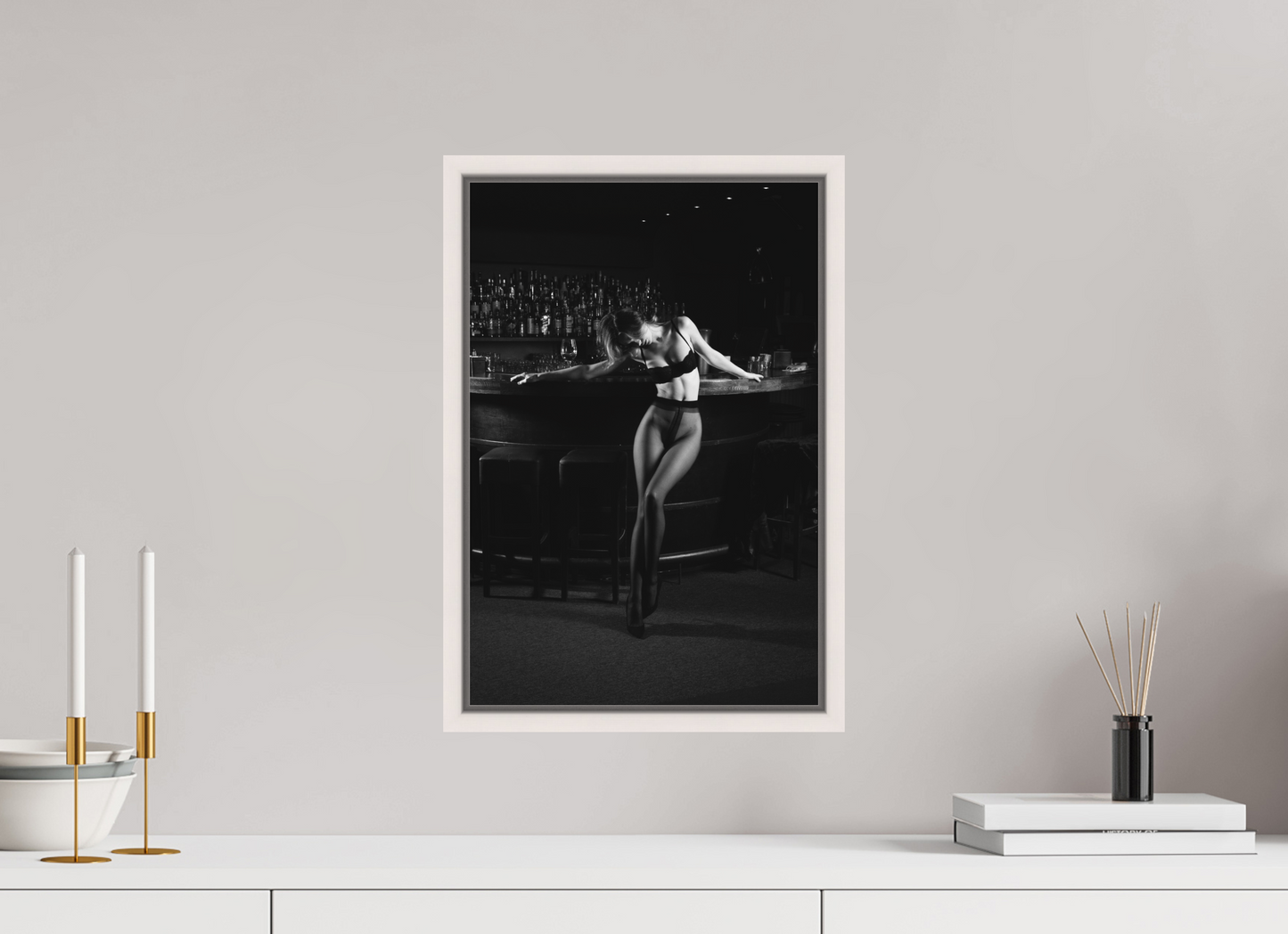 30 x 45 cm, Maple White Floater Frame Counterpoint